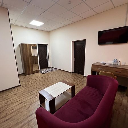 טשקנט Uzumfermer Hotel & Winery מראה חיצוני תמונה